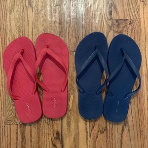 Old Navy Flip Flops (2 pair)